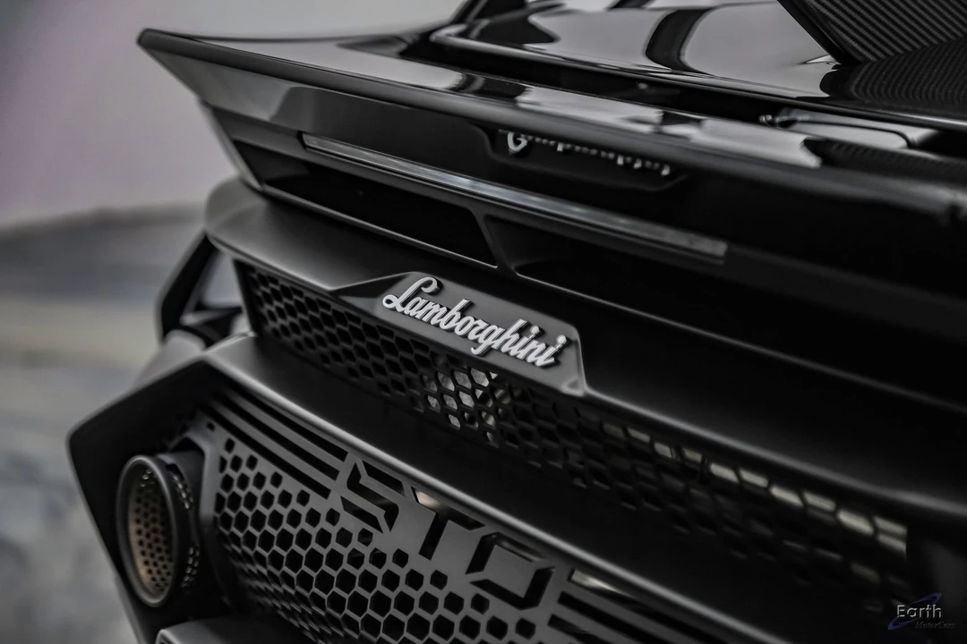 2022 Lamborghini Huracan - Image 20 of 31