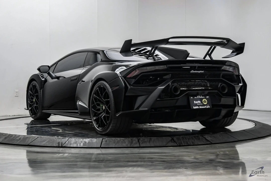 2022 Lamborghini Huracan - Image 13 of 31