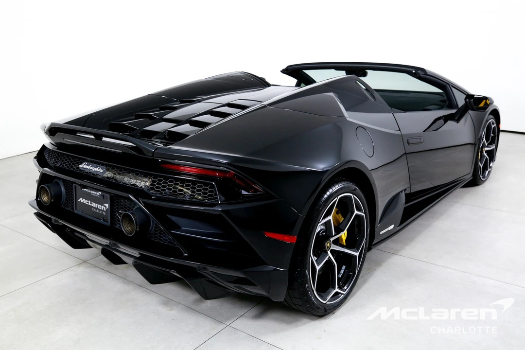 2022 Lamborghini Huracan - Image 9 of 31