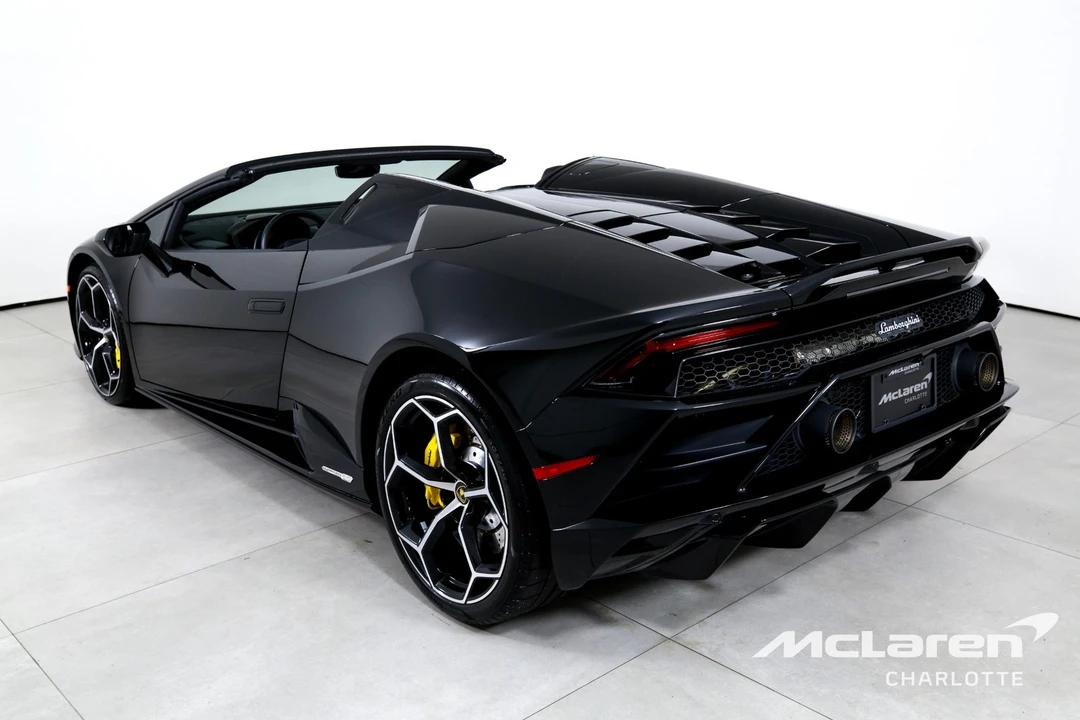 2022 Lamborghini Huracan - Image 7 of 31
