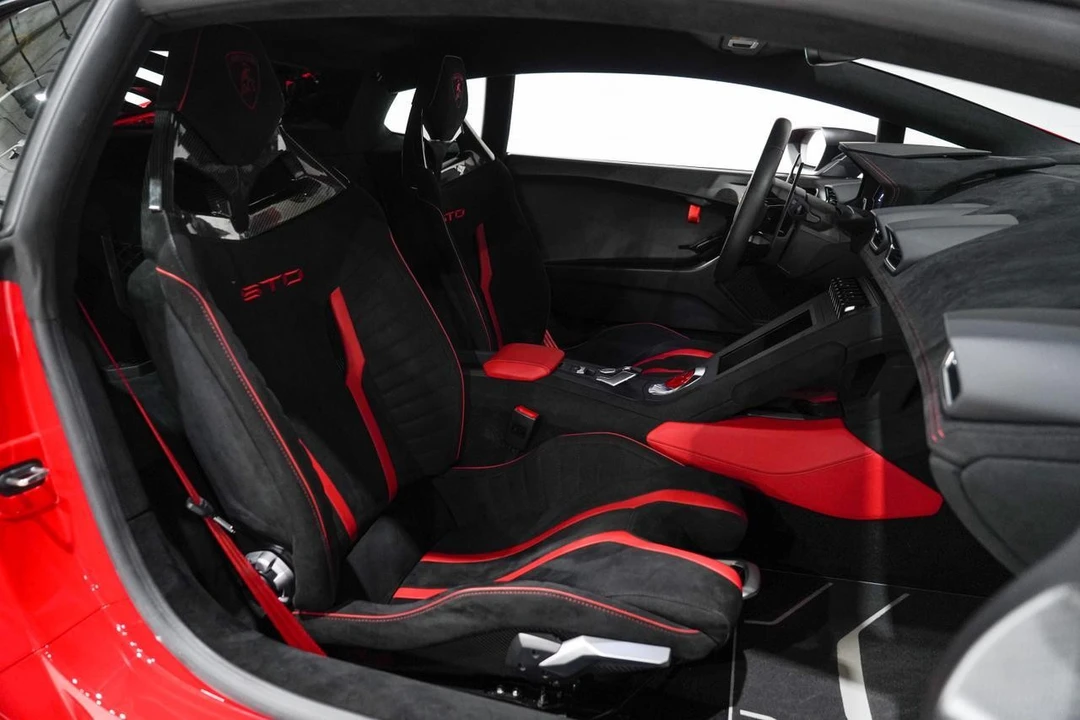 2022 Lamborghini Huracan - Image 15 of 21