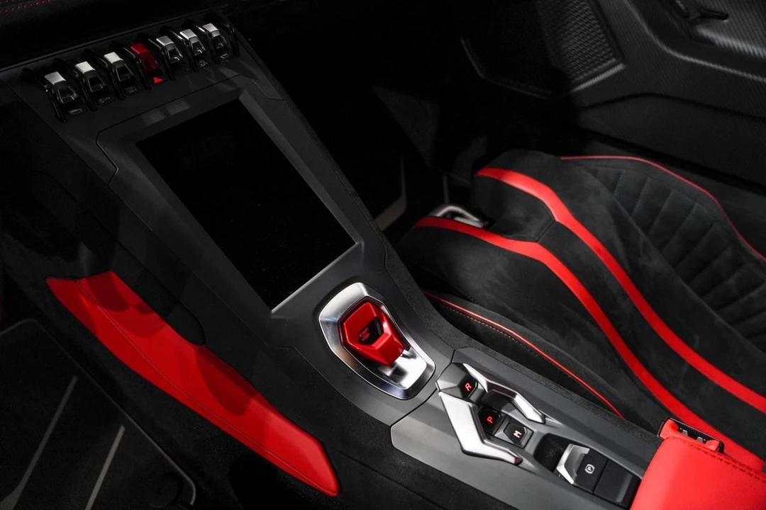 2022 Lamborghini Huracan - Image 12 of 21