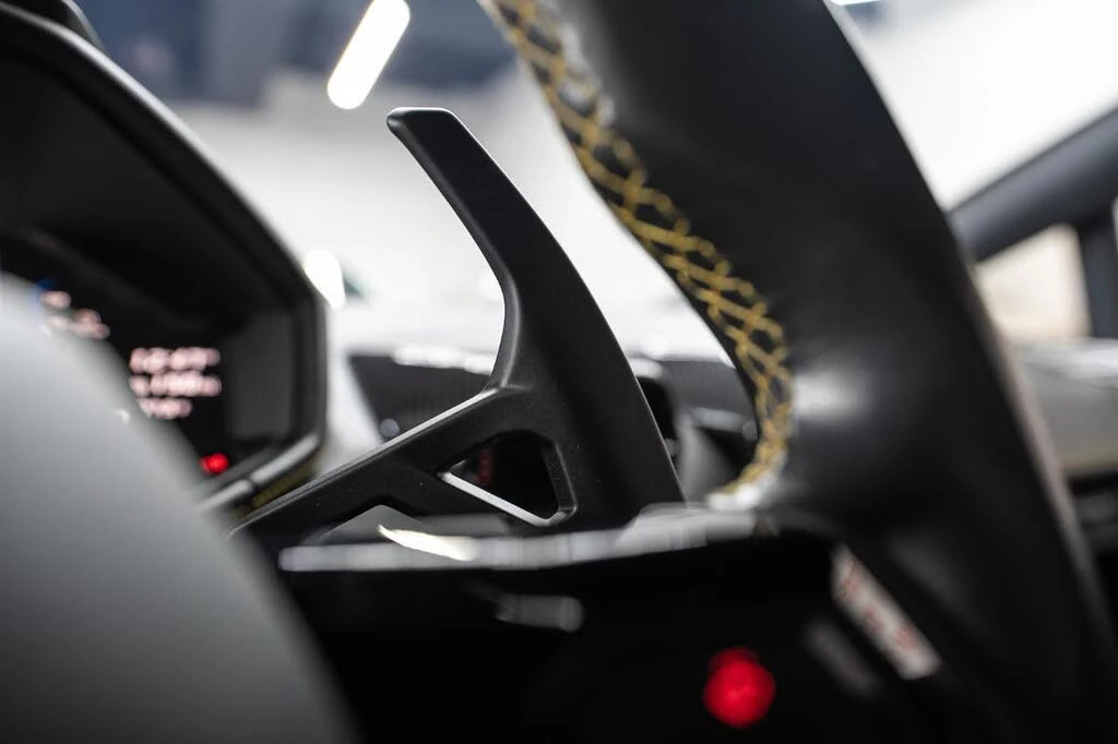 2022 Lamborghini Huracan - Image 29 of 31