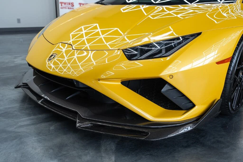 2022 Lamborghini Huracan - Image 13 of 31
