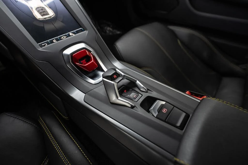 2022 Lamborghini Huracan - Image 23 of 31