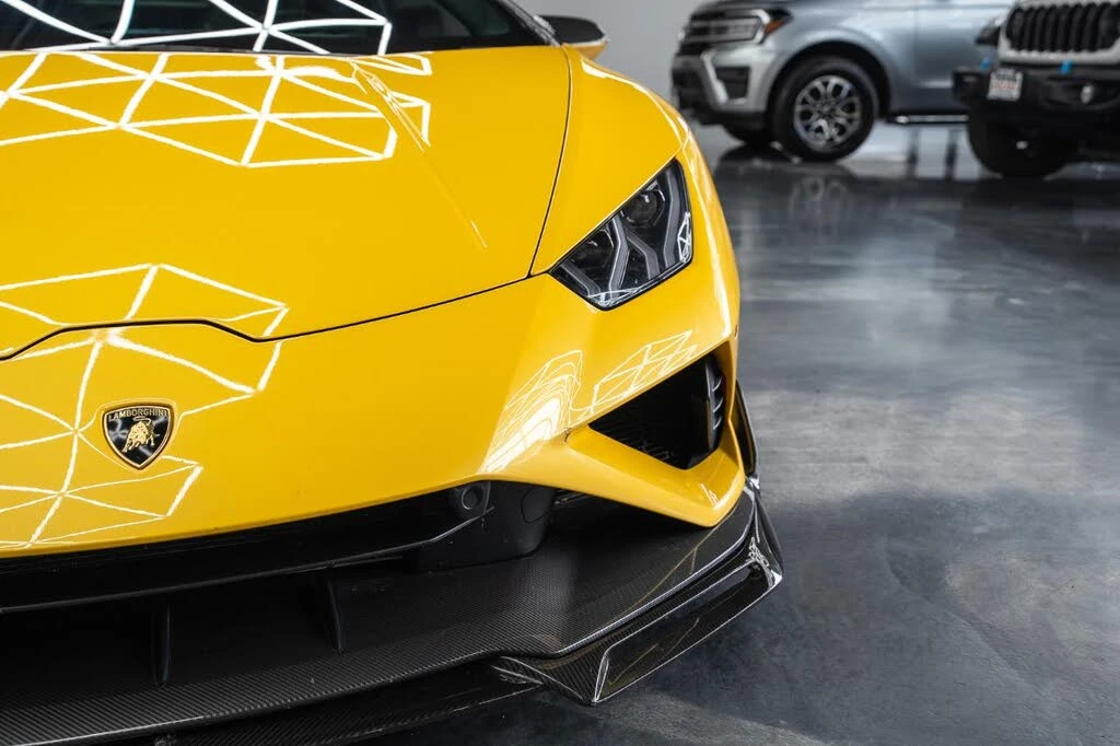 2022 Lamborghini Huracan - Image 12 of 31