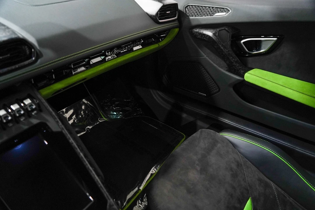 2022 Lamborghini Huracan - Image 13 of 31