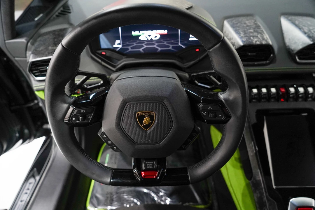 2022 Lamborghini Huracan - Image 10 of 31