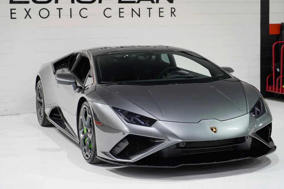 2022 Lamborghini Huracan - Image 29 of 31