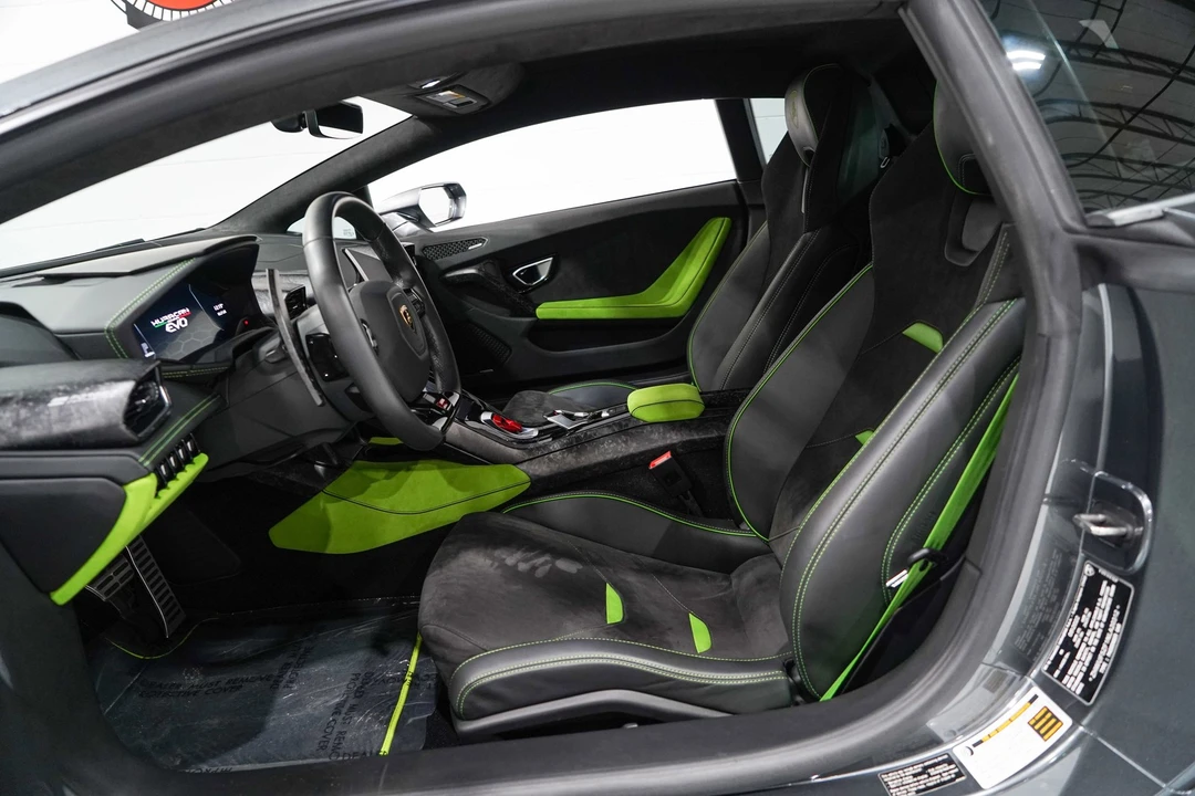 2022 Lamborghini Huracan - Image 8 of 31