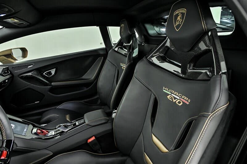 2022 Lamborghini Huracan - Image 18 of 31