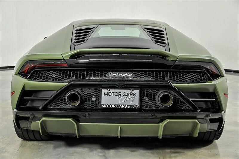 2022 Lamborghini Huracan - Image 8 of 31