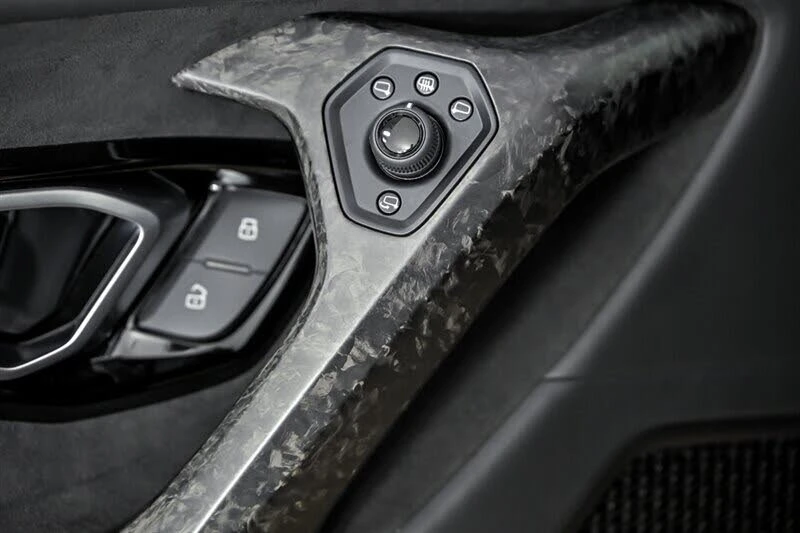 2022 Lamborghini Huracan - Image 14 of 31