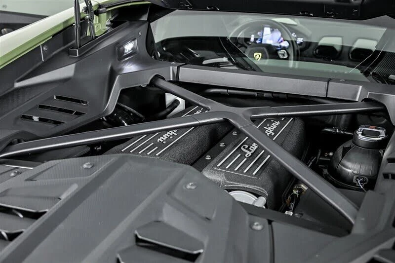2022 Lamborghini Huracan - Image 12 of 31