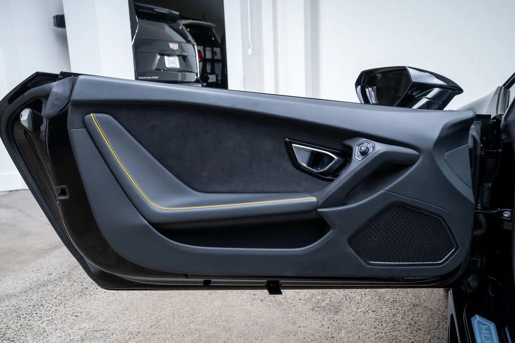 2022 Lamborghini Huracan - Image 28 of 31