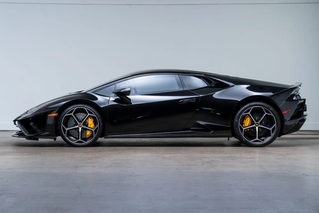 2022 Lamborghini Huracan - Image 8 of 31