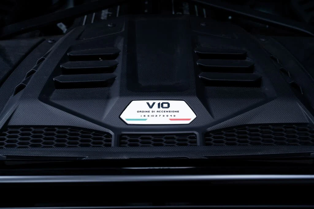 2022 Lamborghini Huracan - Image 12 of 31