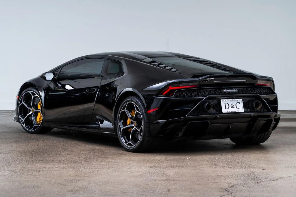 2022 Lamborghini Huracan - Image 9 of 31