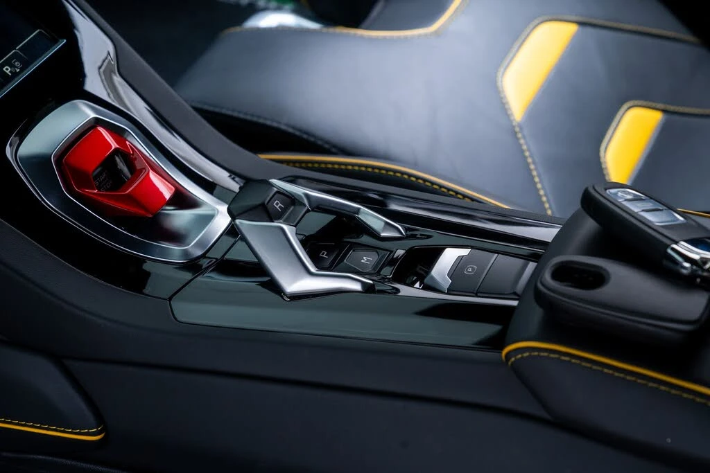 2022 Lamborghini Huracan - Image 20 of 31