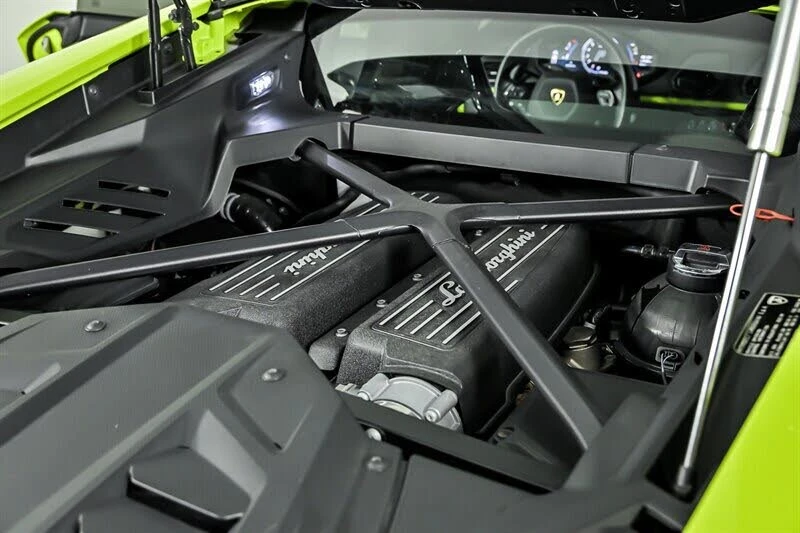 2022 Lamborghini Huracan - Image 17 of 31