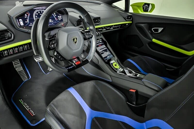 2022 Lamborghini Huracan - Image 21 of 31