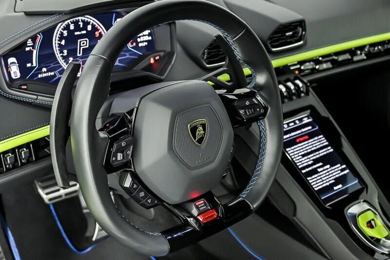 2022 Lamborghini Huracan - Image 24 of 31