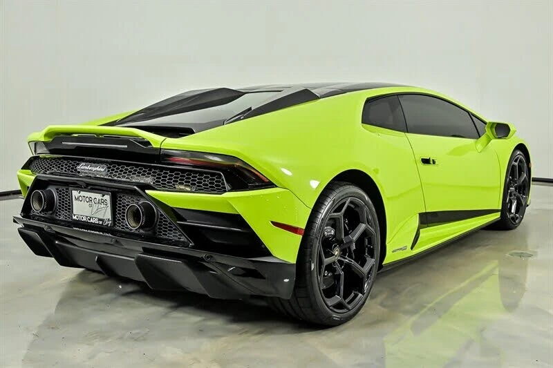 2022 Lamborghini Huracan - Image 10 of 31