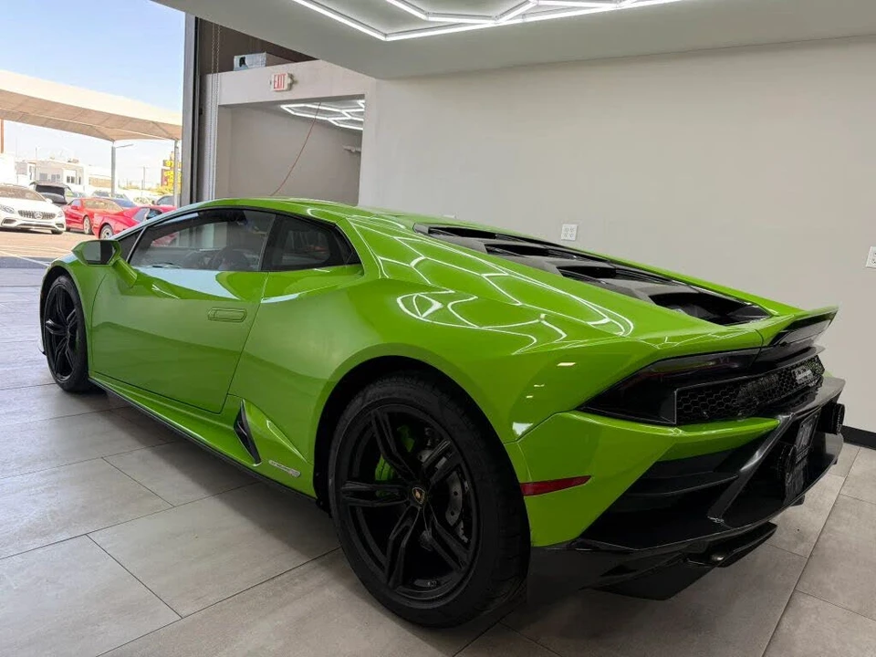 2022 Lamborghini Huracan - Image 5 of 31