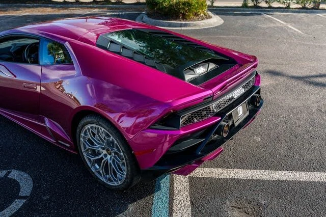 2022 Lamborghini Huracan - Image 11 of 25