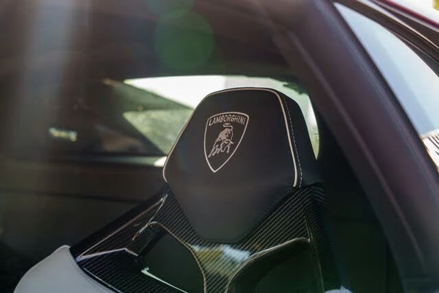 2022 Lamborghini Huracan - Image 15 of 25