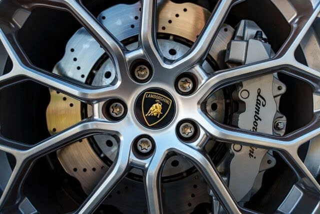 2022 Lamborghini Huracan - Image 22 of 25