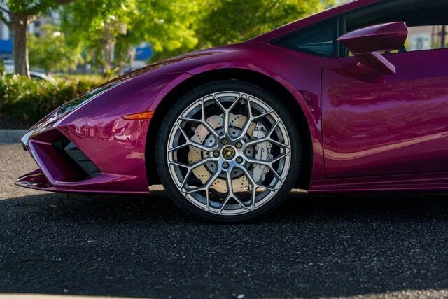 2022 Lamborghini Huracan - Image 8 of 25
