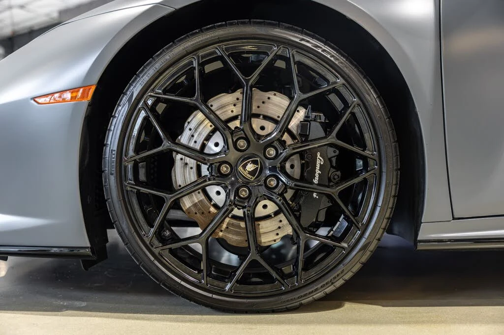 2022 Lamborghini Huracan - Image 20 of 31
