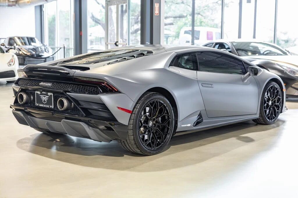 2022 Lamborghini Huracan - Image 6 of 31