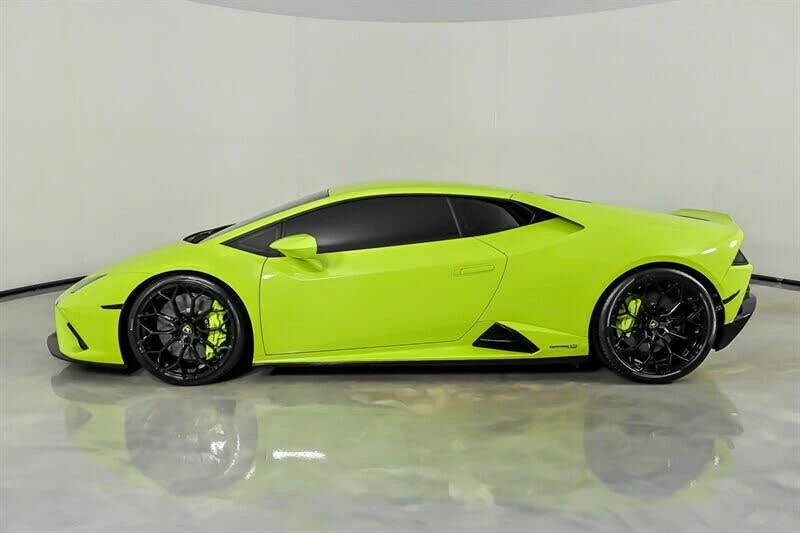 2022 Lamborghini Huracan - Image 7 of 31