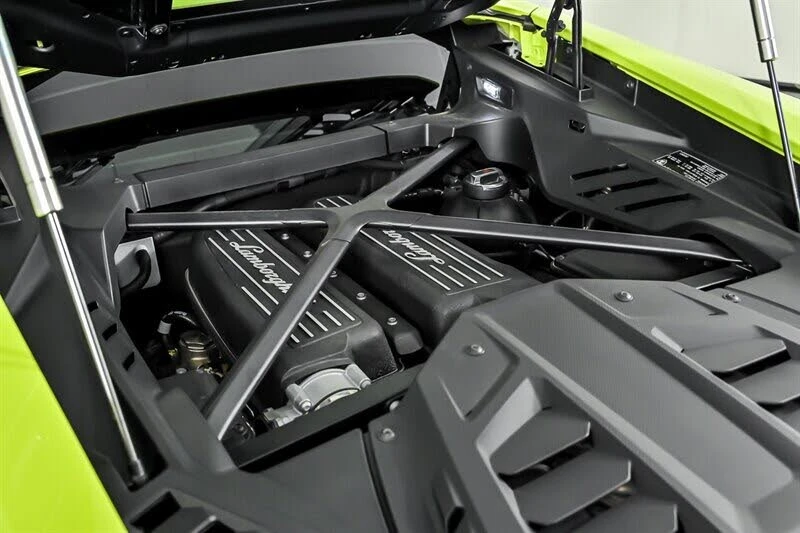 2022 Lamborghini Huracan - Image 17 of 31