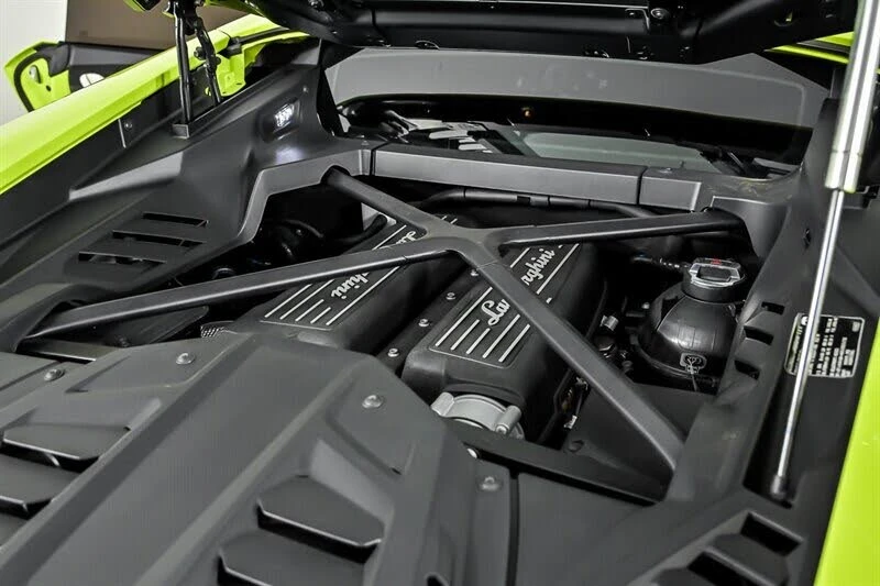 2022 Lamborghini Huracan - Image 18 of 31