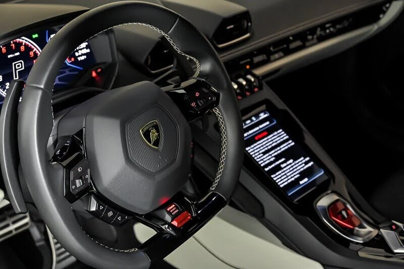 2022 Lamborghini Huracan - Image 25 of 31