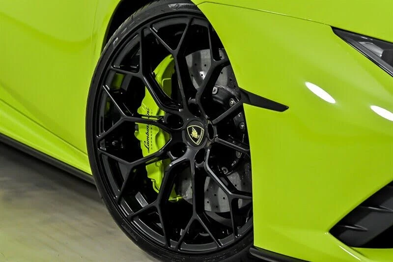 2022 Lamborghini Huracan - Image 4 of 31
