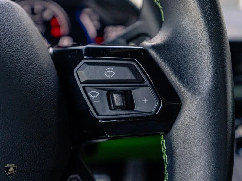2022 Lamborghini Huracan - Image 22 of 31