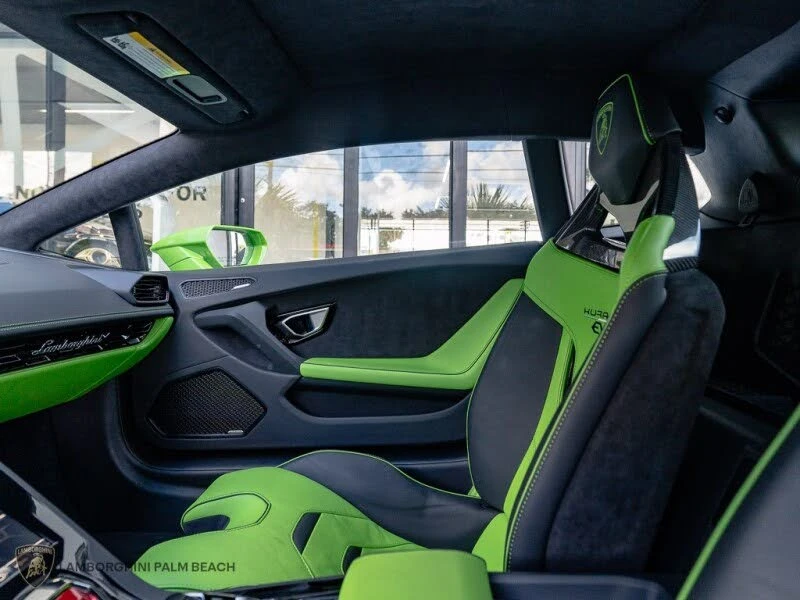 2022 Lamborghini Huracan - Image 28 of 31