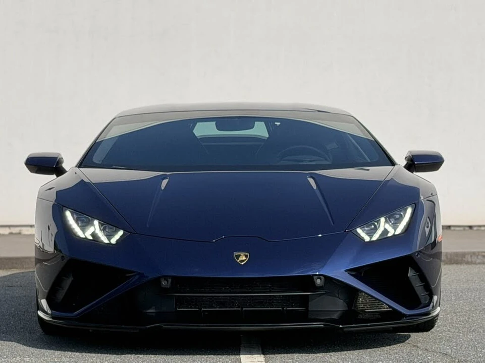 2022 Lamborghini Huracan - Image 2 of 28