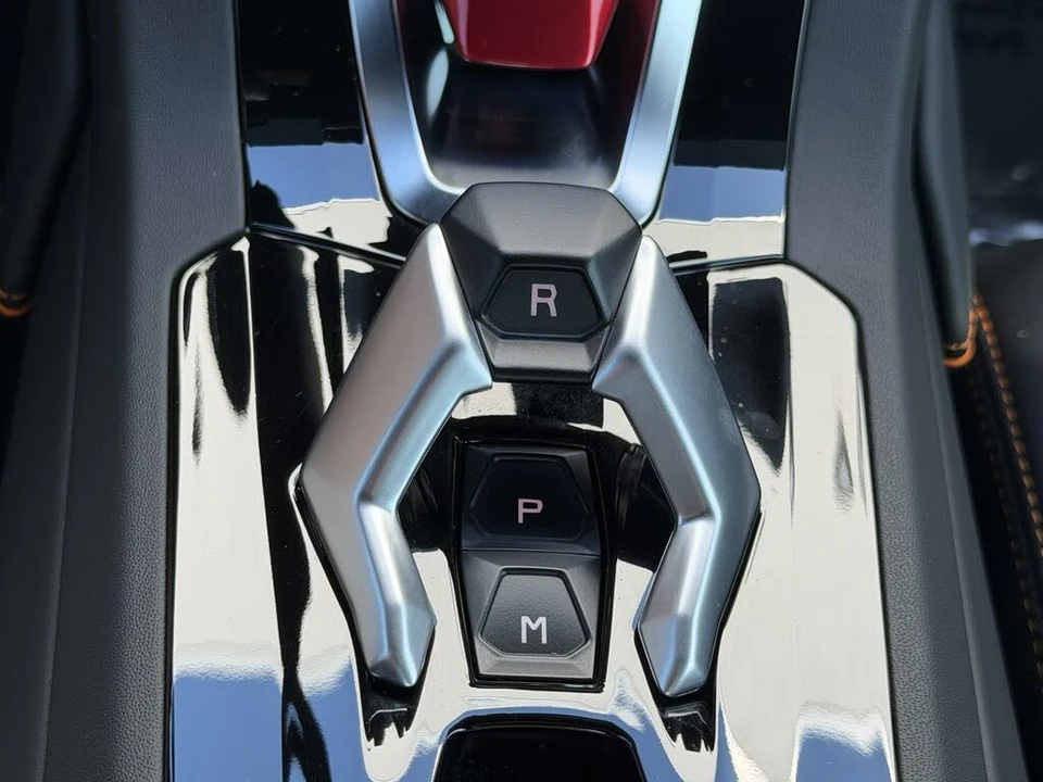 2022 Lamborghini Huracan - Image 18 of 28