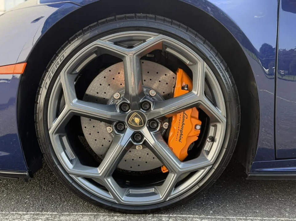 2022 Lamborghini Huracan - Image 28 of 28