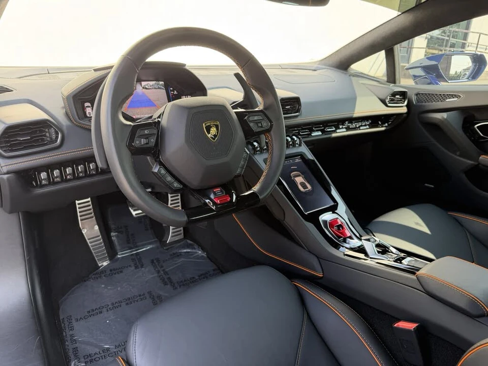 2022 Lamborghini Huracan - Image 9 of 28
