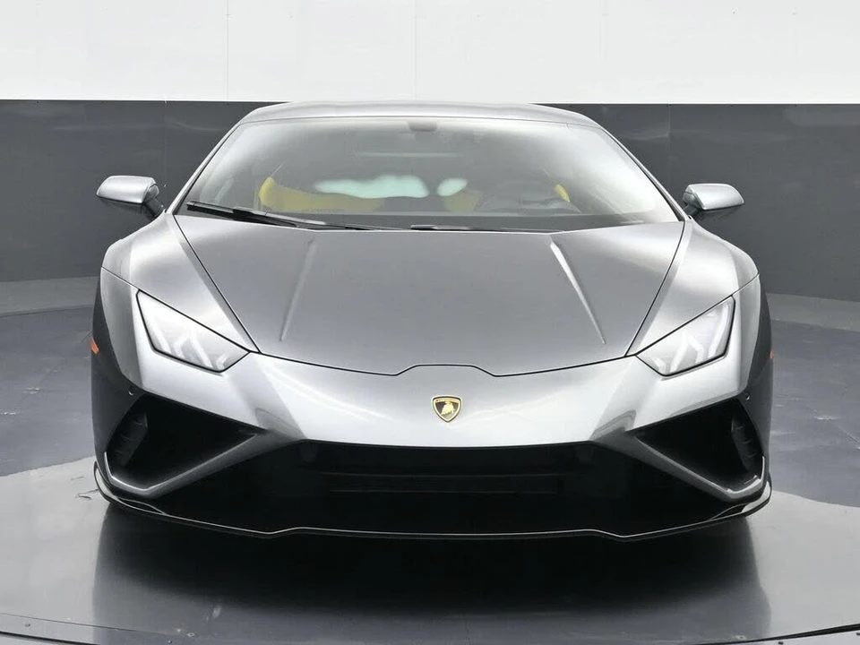 2022 Lamborghini Huracan - Image 15 of 24