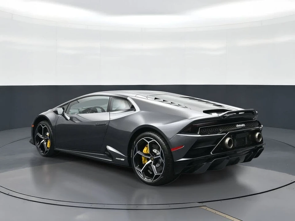 2022 Lamborghini Huracan - Image 3 of 24