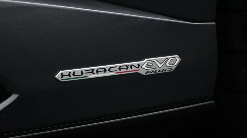 2022 Lamborghini Huracan - Image 18 of 24