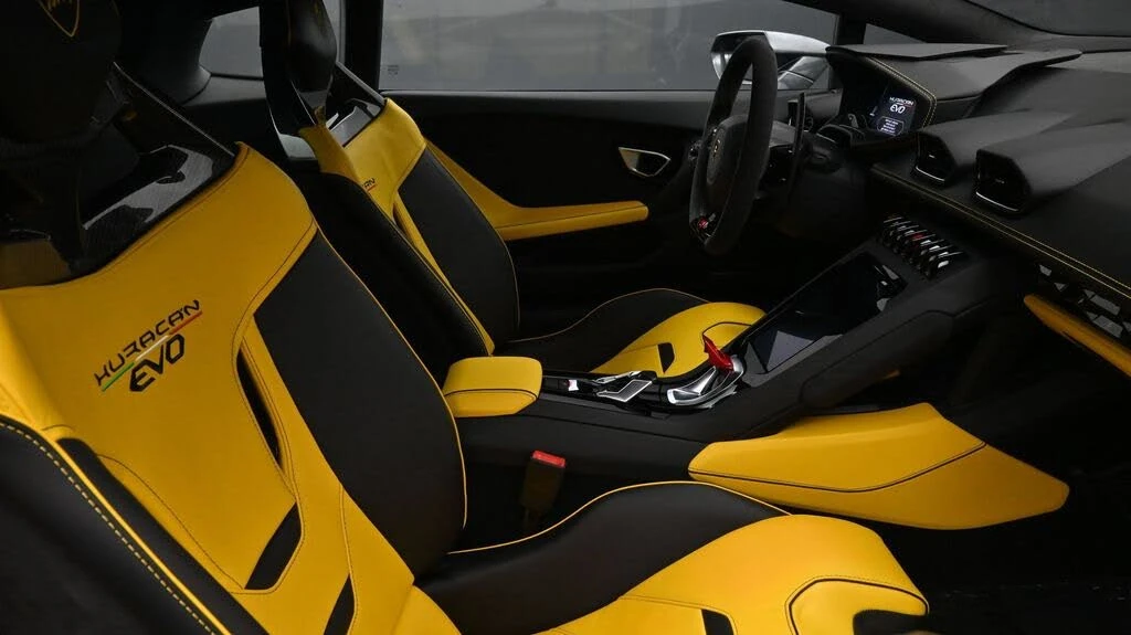 2022 Lamborghini Huracan - Image 2 of 24
