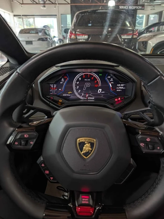2022 Lamborghini Huracan LP610-2 EVO - Image 10 of 16